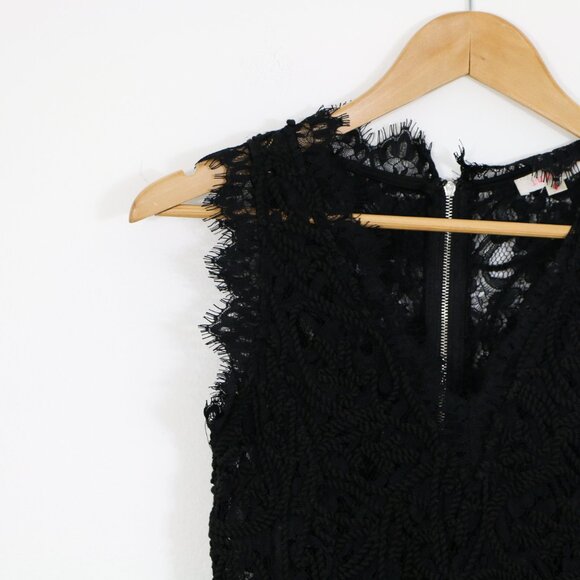 *Luxxel Black Lace V-Neck Dress - Picture 5 of 8